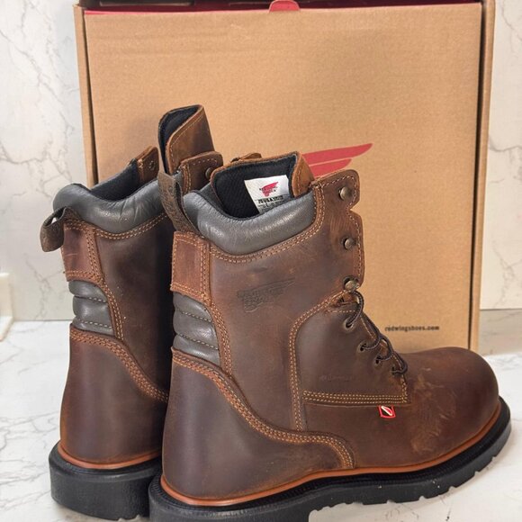 Red Wing 4200 Dynaforce Waterproof Boots (Steel Toe) 9D - Picture 3 of 8